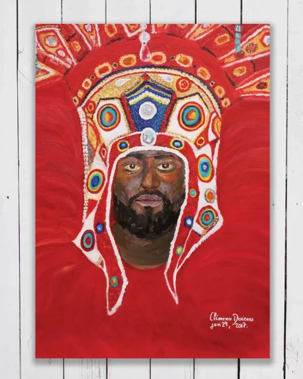 Portrait du Big Chief Keelian Boyd : homme barbu coiffé d'une parure perlée de Mardi Gras Indian, rouge, blanche et turquoise, sur fond rouge